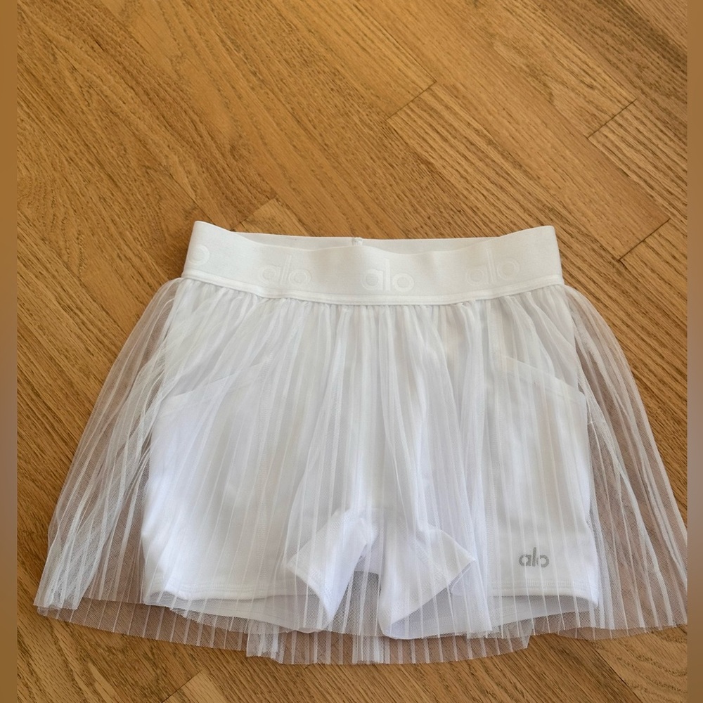 alo white XS flirty tennis pleated skirt